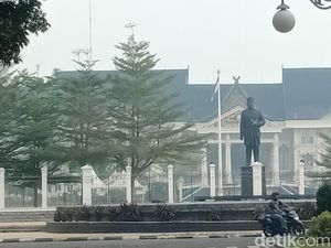 Pemprov Jambi Bikin Hujan Buatan Demi Kurangi Kabut Asap Karhutla Pemprov Jambi Bikin Hujan Buatan Demi Kurangi Kabut Asap Karhutla