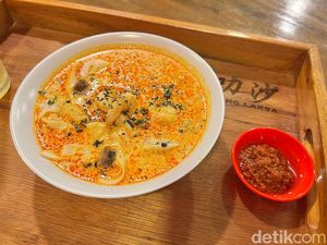 Heng Heng Katong Laksa: Slurpp! Gurih Creamy Katong Laksa Singapura Ada di Jaksel Heng Heng Katong Laksa: Slurpp! Gurih Creamy Katong Laksa Singapura Ada di Jaksel