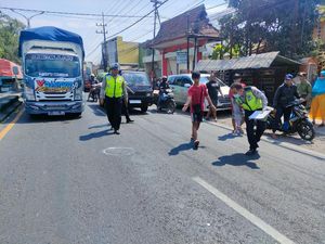 Mahasiswi di Malang Tewas Tertabrak Truk Mahasiswi di Malang Tewas Tertabrak Truk