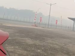 Kabut Asap Imbas Karhutla Ganggu Aktivitas Bandara Syamsudin Noor Banjarbaru