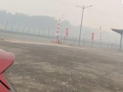 Kabut Asap Imbas Karhutla Ganggu Aktivitas Bandara Syamsudin Noor Banjarbaru