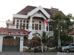 2 Rumah Mentan SYL di Makassar Digeledah KPK saat Hilang di Luar Negeri