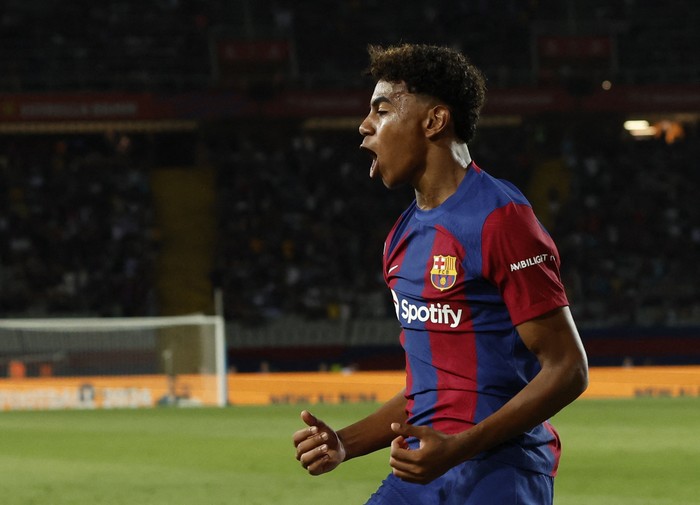 Soccer Football - LaLiga - FC Barcelona v Sevilla - Estadi Olimpic Lluis Companys, Barcelona, Spain - September 29, 2023 FC Barcelona's Lamine Yamal celebrates after Sevilla's Sergio Ramos scores an own goal and FC Barcelona's first REUTERS/Albert Gea