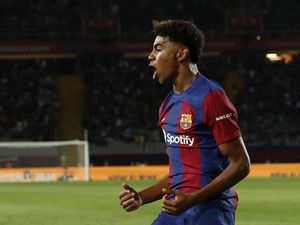 Kata Lamine Yamal soal Dicueki Lewandowski