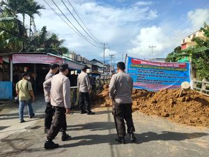 Pemilik Ulayat Blokade Akses Masuk Pasar Wosi Manokwari, Tuntut Rp 120 M Pemilik Ulayat Blokade Akses Masuk Pasar Wosi Manokwari, Tuntut Rp 120 M