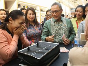 Zulhas Tekankan Permendag 31 Tahun 2023 Tak Larang UMKM Jualan Online Zulhas Tekankan Permendag 31 Tahun 2023 Tak Larang UMKM Jualan Online