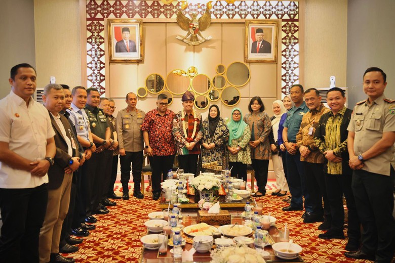 Hari Ke-10 Pemadaman Kebakaran Lahan Gambut di Riau