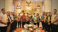 Momen Pj Gubernur Sumsel Bahas Penanganan Karhutla Usai Tiba di Palembang
