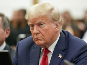 Trump Kritik Keras Ukraina Pakai Rudal AS Serang Rusia Trump Kritik Keras Ukraina Pakai Rudal AS Serang Rusia