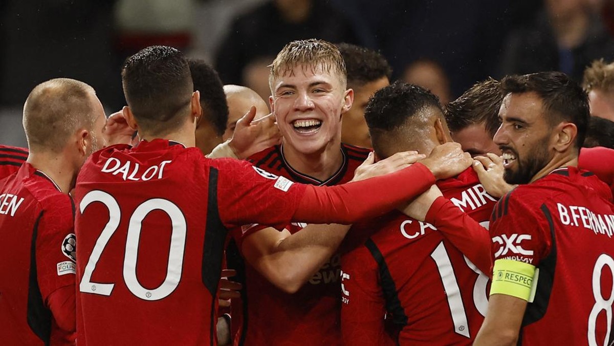 9 data-fakta Manchester United vs Brentford. (Foto: Action Images via Reuters/JASON CAIRNDUFF)