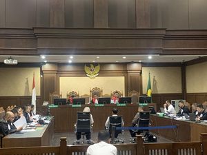 Saksi Sebut Istri Rafael Alun Tak Pernah Rapat, Laporan Dikirim Via Kurir