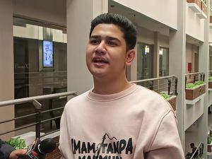 Syakir Daulay Berbagi Kisah Inspiratif Jadi Anak Pondok Syakir Daulay Berbagi Kisah Inspiratif Jadi Anak Pondok