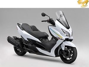 Diam-diam Suzuki Sudah Punya Motor Listrik dan Hidrogen, Siap Mentas! Diam-diam Suzuki Sudah Punya Motor Listrik dan Hidrogen, Siap Mentas!