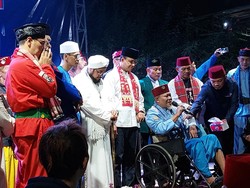 Pantun Anies di Deklarasi Relawan: Biar Lawannya Ngeri, Gua Imbangi