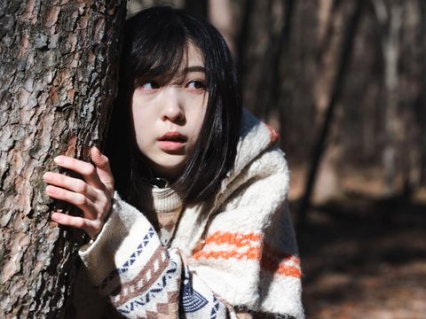 Shuri Nakamura sebagai Ryoko Shimizu dalam film Jepang Hitchhike (2023).