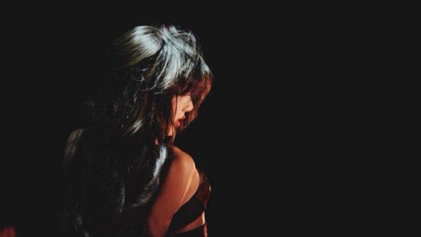 Foto-foto Lisa BLACKPINK Saat Tampil di Crazy Horse Paris