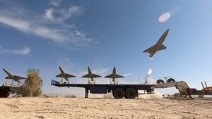 Iran Gelar Latihan Drone Tempur Besar-besaran, Bikin Rusia Kepo