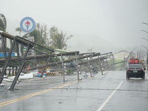 Topan Koinu Terjang Taiwan Tewaskan 1 Orang, 300 Lainnya Luka