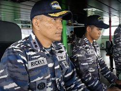 Letkol Ricky Sulap Kapal Perang Jadi Perpustakaan Terapung di Timur Indonesia