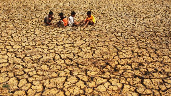 Krisis Air Bersih Akibat El Nino