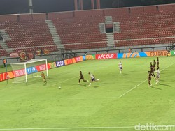 Sabah FC Hancurkan PSM Makassar 0-5 di Stadion Dipta