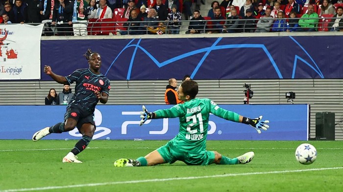 Manchester City meraih tiga angka di kandang RB Leipzig. The Citizens menang 3-1. Leipzig vs Man City tersaji di Red Bull Arena pada laga Grup G Liga Champions, Kamis (5/10/2023).