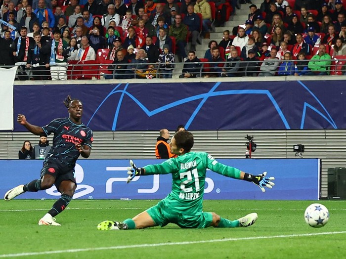 Momen Manchester City Libas Leipzig Manchester City meraih tiga angka di kandang RB Leipzig. The Citizens menang 3-1. Leipzig vs Man City tersaji di Red Bull Arena pada laga Grup G Liga Champions, Kamis (5/10/2023).