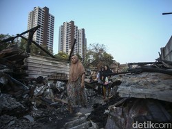 Dugaan Bakar-bakar Sampah di Jaksel Berujung Hangus Seratusan Rumah