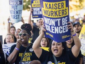 75.000 Tenaga Kesehatan di AS Mogok Kerja, Terbesar dalam Sejarah