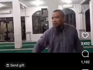 Viral Pria Ngamuk Lihat Remaja Berlatih Rebana di Masjid Surabaya Viral Pria Ngamuk Lihat Remaja Berlatih Rebana di Masjid Surabaya