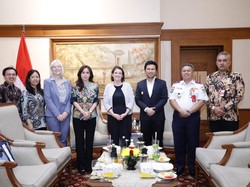 Wagub Emil Bahas Kerja Sama Infrastruktur hingga KEK dengan Inggris