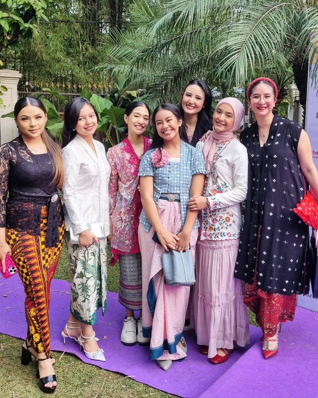 Artis Indonesia alumni Gadis Sampul