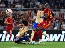 Ini momen saat Romelu Lukaku mencetak gol mengawali pesta gol AS Roma.  