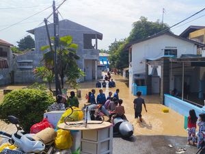 2 Sungai Meluap, 4 Kecamatan di Kota Binjai Terendam Banjir hingga 4 Meter