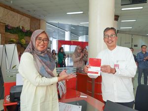 Perluas Pasar Syariah, Bank Jatim Luncurkan Dual Banking Leveraging Model Perluas Pasar Syariah, Bank Jatim Luncurkan Dual Banking Leveraging Model