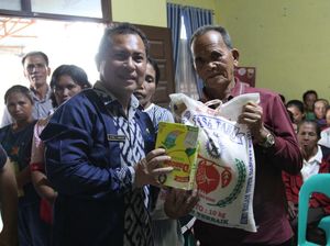 Pemkab Dairi Salurkan Beras-Susu ke Warga Terdampak Angin Puting Beliung