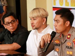 Caren Delano Bersyukur Mobil Ditemukan Dalam Keadaan Utuh