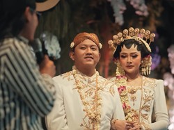 Lirik Lagu Cundamani Denny Caknan dan Terjemahannya