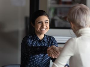 Studi: Pemilihan Kata yang Mirip Dalam Percakapan Bisa Meningkatkan Kerja Sama Studi: Pemilihan Kata yang Mirip Dalam Percakapan Bisa Meningkatkan Kerja Sama