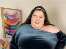 Influencer Perjalanan Plus-Size Menuntut Lorong Hotel Lebih Besar