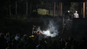 Warga Doa Bersama agar Kebakaran Gunung Lawu Padam