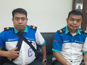 Puluhan Sopir Bus Transmetro Deli Mogok gegara Gaji Tak Dibayar Sejak Agustus Puluhan Sopir Bus Transmetro Deli Mogok gegara Gaji Tak Dibayar Sejak Agustus