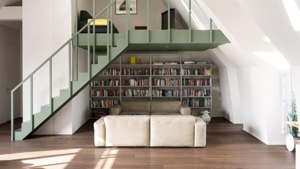 5 Inspirasi Lantai Mezzanine di Rumah