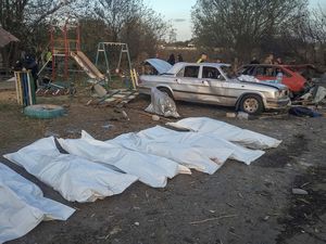 Ngeri! 51 Pelayat Tewas Dirudal Rusia