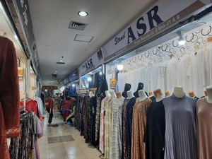 TikTok Shop Ditutup, Pedagang Pasar Butung Minta Aturan e-Commerce Diperketat TikTok Shop Ditutup, Pedagang Pasar Butung Minta Aturan e-Commerce Diperketat
