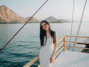 Lirik Lagu Sang Dewi oleh Lyodra Ginting feat Andi Rianto Lirik Lagu Sang Dewi oleh Lyodra Ginting feat Andi Rianto