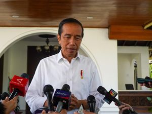 Stafsus Jokowi: Sampai Sore Ini, Belum Ada Jadwal Presiden Menerima SYL Stafsus Jokowi: Sampai Sore Ini, Belum Ada Jadwal Presiden Menerima SYL