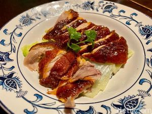 5 Restoran Chinese Food Halal Ini Punya Roast Duck hingga Nasgor Brutal 5 Restoran Chinese Food Halal Ini Punya Roast Duck hingga Nasgor Brutal