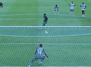 Kata Josep Gombau soal Victor Marah gegara Tak Boleh Tendang Penalti Kata Josep Gombau soal Victor Marah gegara Tak Boleh Tendang Penalti