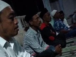 Warga Sumenep Gelar Burdah Berharap Api Misterius Tak Muncul Lagi